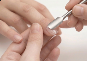 Choisis la bonne taille de faux ongle pour chaque doigt